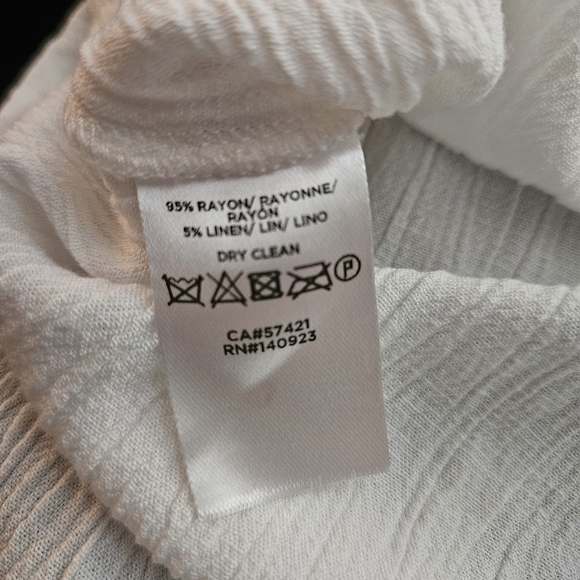 LOFT Petite White Crinkle Cut Button-Up Top - Picture 4 of 6